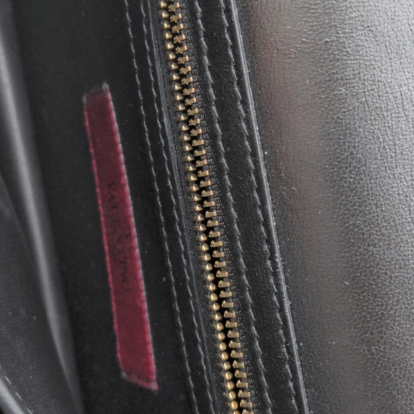 Valentino Clutch - Picture 3 of 4